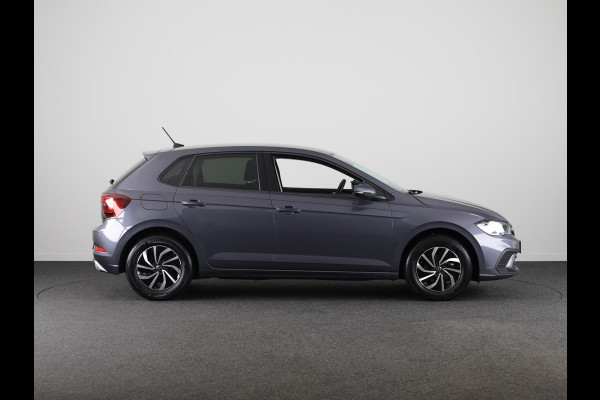 Volkswagen Polo 1.0 TSI Life Edition 95 pk Automaat (DSG) | Verlengde garantie | Navigatie via App | Parkeersensoren | Keyless | Stoelverwarming |
