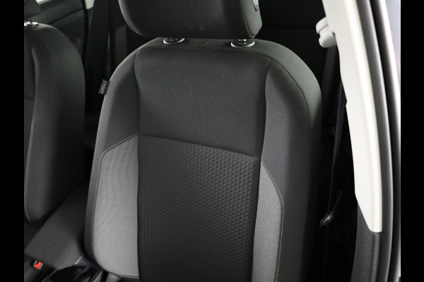 Volkswagen Polo 1.0 TSI Life Edition 95 pk Automaat (DSG) | Verlengde garantie | Navigatie via App | Parkeersensoren | Keyless | Stoelverwarming |