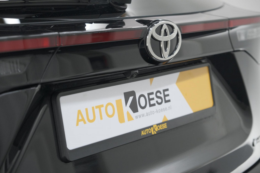 Toyota Yaris Cross 1.5 Hybrid 130 AT Teamplayer | Camera | Dodehoekdetectie | Apple Carplay | Parkeersensoren | Stoelverwarming