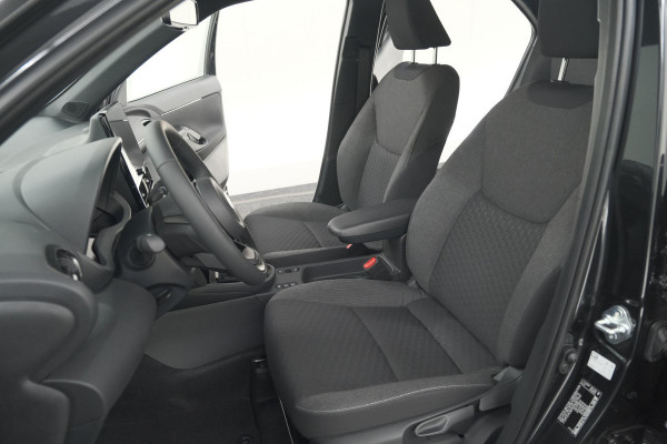 Toyota Yaris Cross 1.5 Hybrid 130 AT Teamplayer | Camera | Dodehoekdetectie | Apple Carplay | Parkeersensoren | Stoelverwarming
