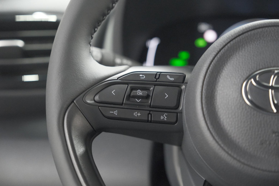 Toyota Yaris Cross 1.5 Hybrid 130 AT Teamplayer | Camera | Dodehoekdetectie | Apple Carplay | Parkeersensoren | Stoelverwarming