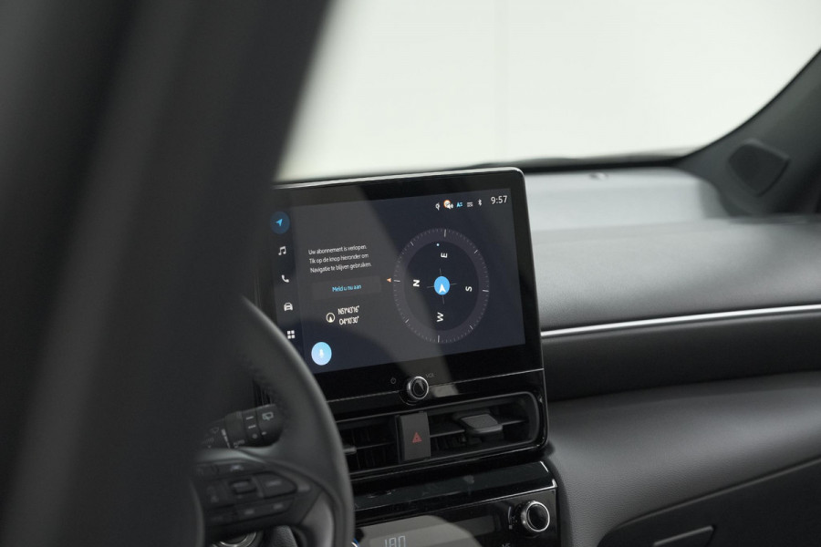 Toyota Yaris Cross 1.5 Hybrid 130 AT Teamplayer | Camera | Dodehoekdetectie | Apple Carplay | Parkeersensoren | Stoelverwarming