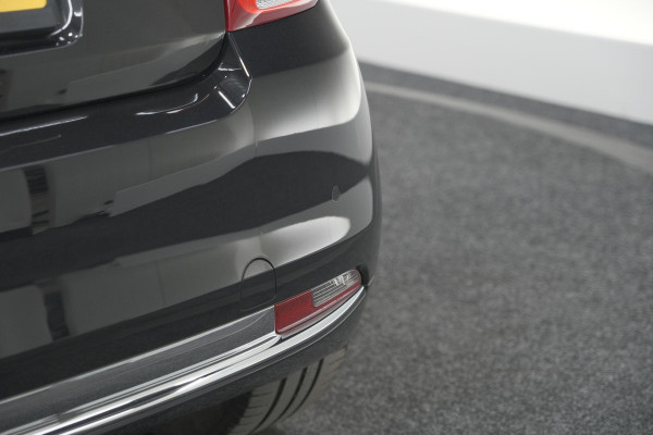 Fiat 500C TwinAir Turbo Lounge | Parkeersensoren | Climate control | Cruise control | Apple Carplay