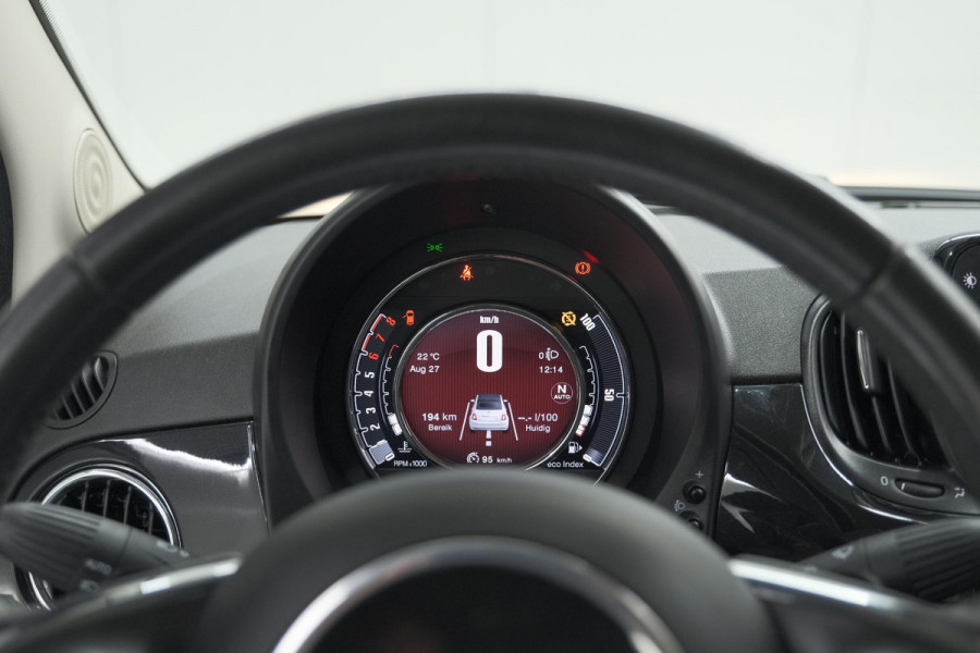 Fiat 500C TwinAir Turbo Lounge | Parkeersensoren | Climate control | Cruise control | Apple Carplay