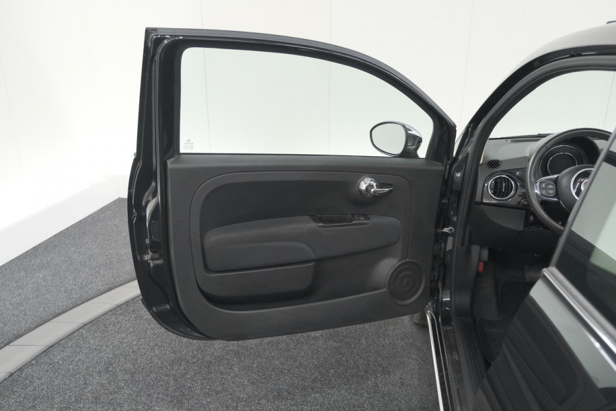 Fiat 500C TwinAir Turbo Lounge | Parkeersensoren | Climate control | Cruise control | Apple Carplay