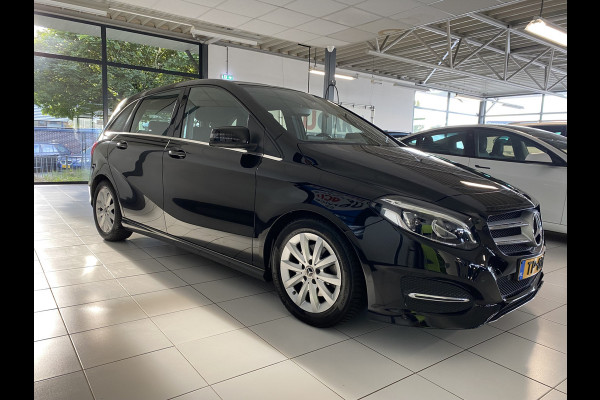 Mercedes-Benz B-Klasse 180 Business Trekhaak /stoelverwarming /Navigatie