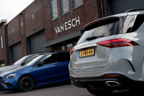 Mercedes-Benz GLE 400 e 4MATIC AMG Line Premium+ | Facelift | Luchtvering | Distronic+ | Burmester | Memory | Trekhaak | Surround Camera | Panoramadak | HUD | Nappa Leder | Verwarmd Stuurwiel |