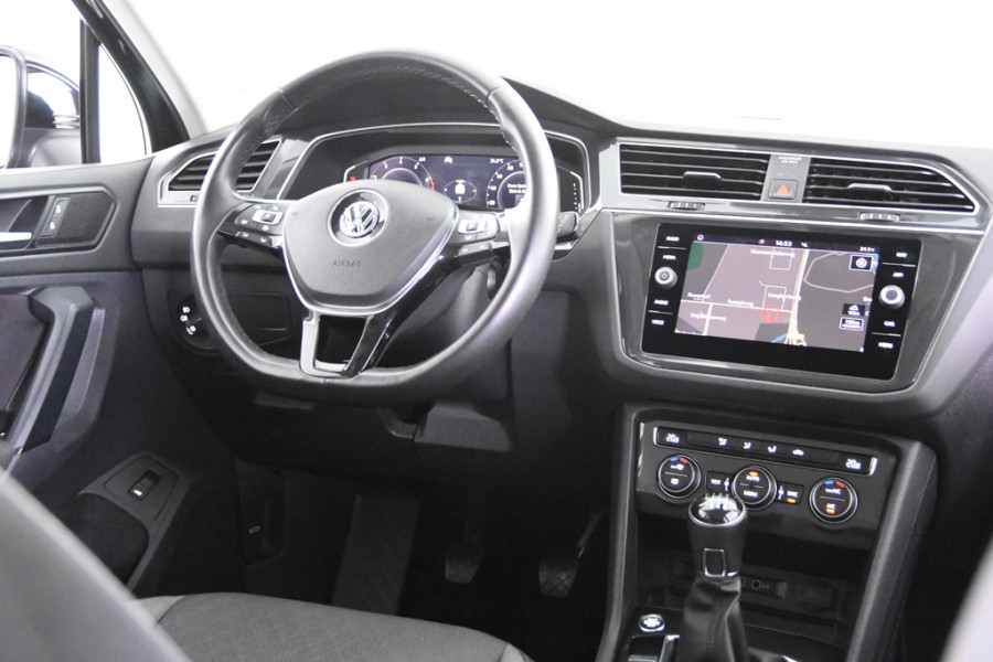 Volkswagen Tiguan 1.5 TSI ACT Comfortline *1ste Eigenaar*Navigatie*DAB*Keyless*