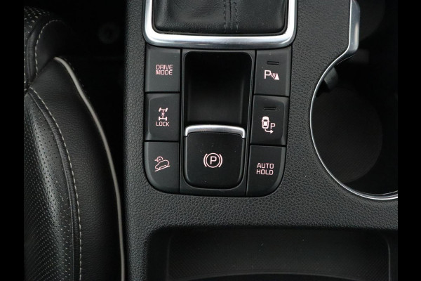 Kia Sportage 1.6 T-GDI 4WD GT-Line PlusLine | Panoramadak | Stoelventilatie | Adaptive cruise | JBL Sound | Camera | Trekhaak | Leder | Navigatie | Keyless | Xenon