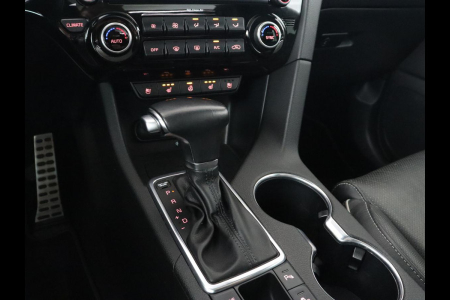 Kia Sportage 1.6 T-GDI 4WD GT-Line PlusLine | Panoramadak | Stoelventilatie | Adaptive cruise | JBL Sound | Camera | Trekhaak | Leder | Navigatie | Keyless | Xenon