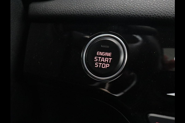 Kia Sportage 1.6 T-GDI 4WD GT-Line PlusLine | Panoramadak | Stoelventilatie | Adaptive cruise | JBL Sound | Camera | Trekhaak | Leder | Navigatie | Keyless | Xenon