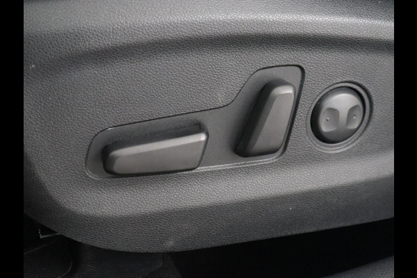 Kia Sportage 1.6 T-GDI 4WD GT-Line PlusLine | Panoramadak | Stoelventilatie | Adaptive cruise | JBL Sound | Camera | Trekhaak | Leder | Navigatie | Keyless | Xenon