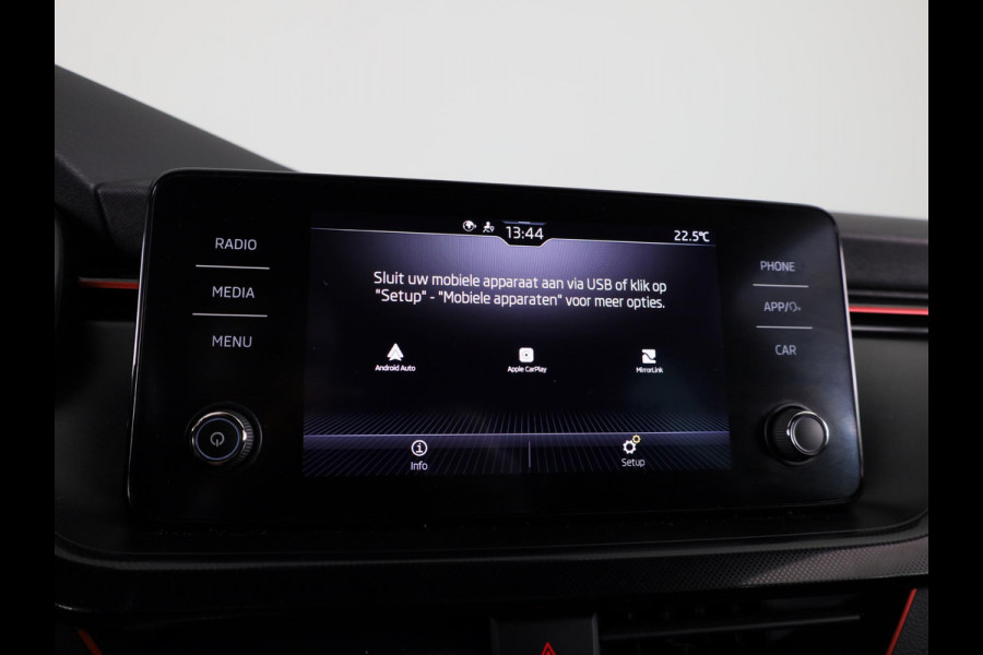 Škoda SCALA 1.0 TSI Sport Business 110 pk | Navigatie via App | Parkeersensoren achter | Cruise control | LED koplampen | Apple Carplay/Android Auto |