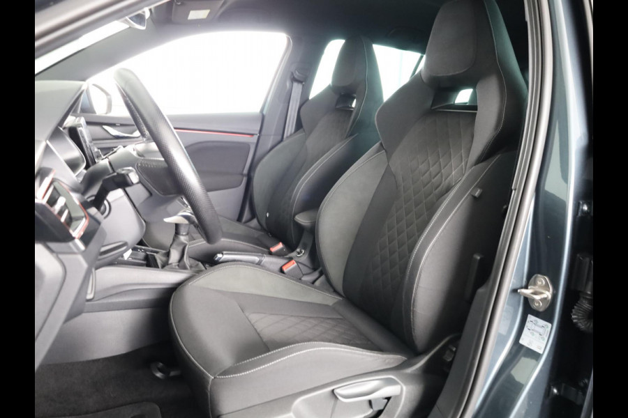 Škoda SCALA 1.0 TSI Sport Business 110 pk | Navigatie via App | Parkeersensoren achter | Cruise control | LED koplampen | Apple Carplay/Android Auto |