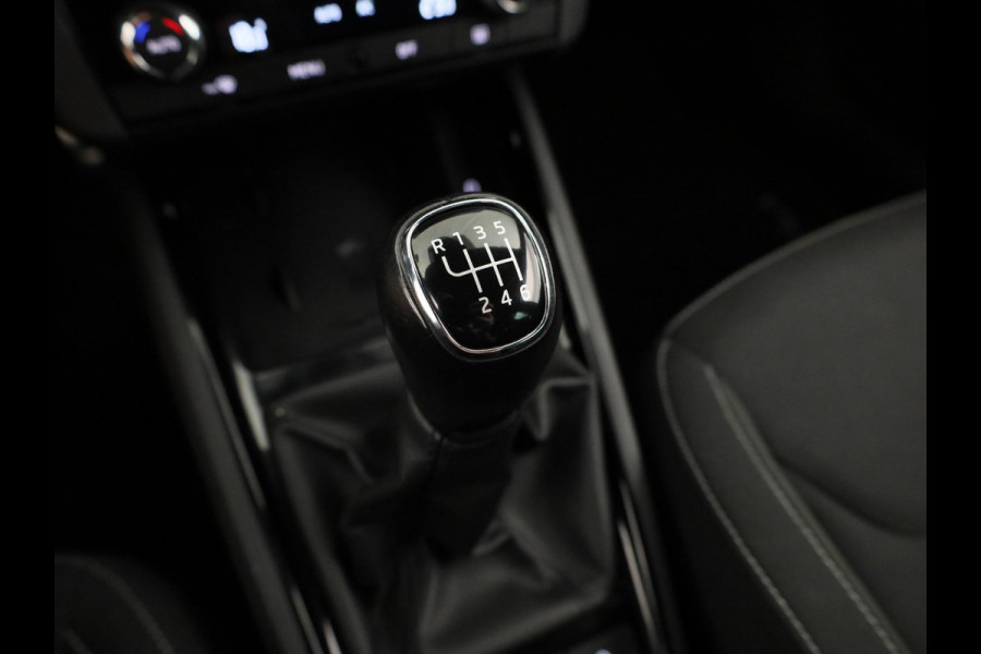 Škoda SCALA 1.0 TSI Sport Business 110 pk | Navigatie via App | Parkeersensoren achter | Cruise control | LED koplampen | Apple Carplay/Android Auto |