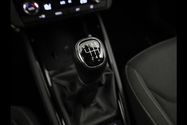Škoda SCALA 1.0 TSI Sport Business 110 pk | Navigatie via App | Parkeersensoren achter | Cruise control | LED koplampen | Apple Carplay/Android Auto |