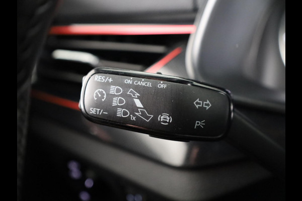 Škoda SCALA 1.0 TSI Sport Business 110 pk | Navigatie via App | Parkeersensoren achter | Cruise control | LED koplampen | Apple Carplay/Android Auto |