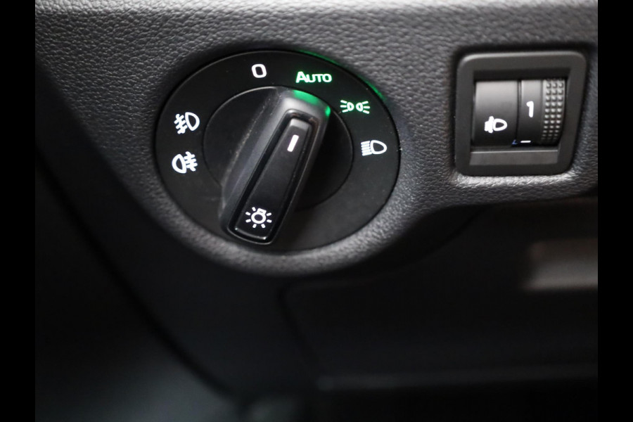 Škoda SCALA 1.0 TSI Sport Business 110 pk | Navigatie via App | Parkeersensoren achter | Cruise control | LED koplampen | Apple Carplay/Android Auto |