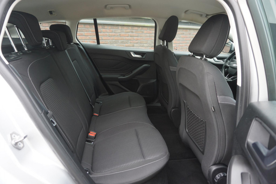 Ford FOCUS Wagon 1.0 EcoB.125pk Hybrid Ed. Business/Comfortstoel/ Camera.