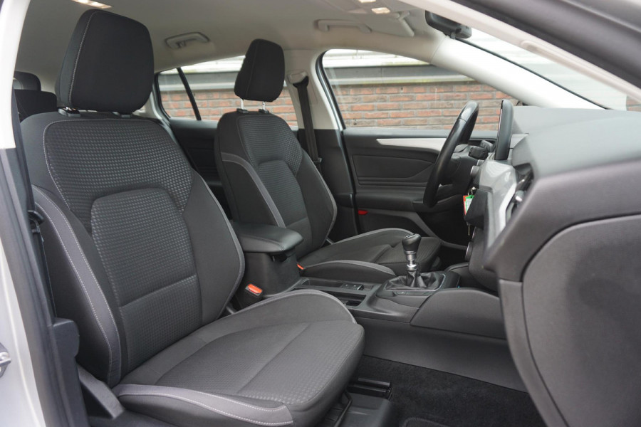 Ford FOCUS Wagon 1.0 EcoB.125pk Hybrid Ed. Business/Comfortstoel/ Camera.