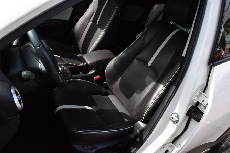 Mazda CX-3 2.0 Luxury|Leer|elektr.stoelen|Cam.|18"|HUD