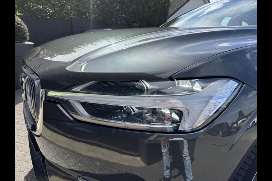 Volvo XC60 2.0 T8 Twin Engine AWD Inscription | Panoramadak | Camera | Stoelventilatie/Verwarming | Lederen Bekleding |
