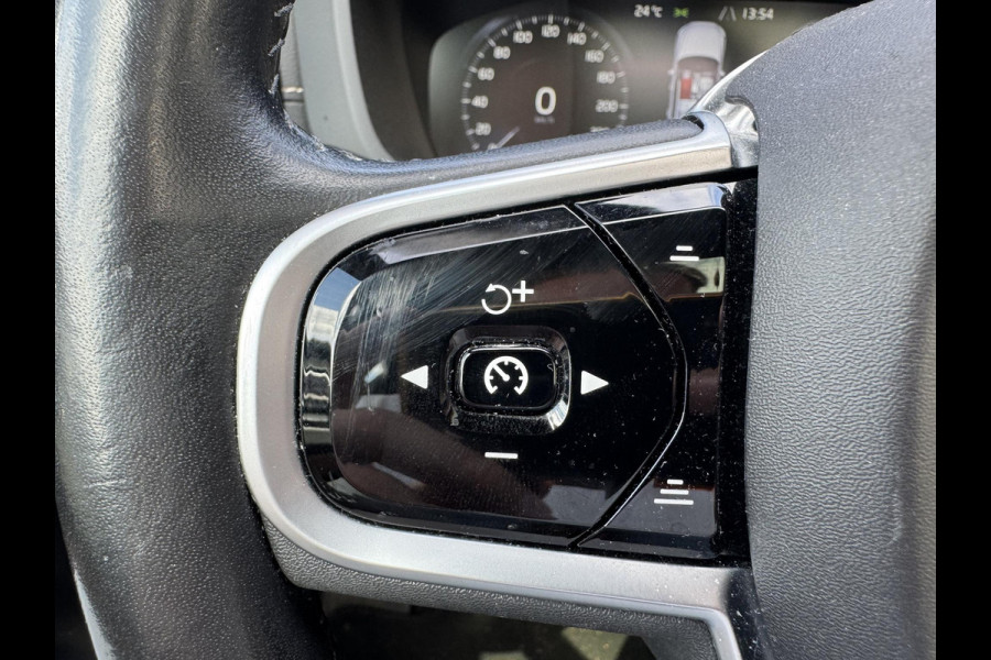 Volvo XC60 2.0 T8 Twin Engine AWD Inscription | Panoramadak | Camera | Stoelventilatie/Verwarming | Lederen Bekleding |