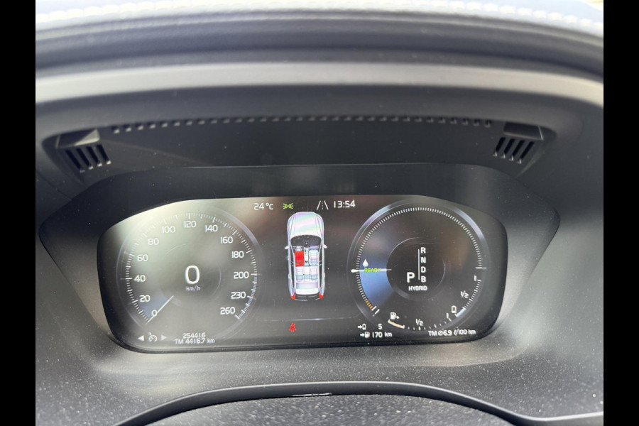 Volvo XC60 2.0 T8 Twin Engine AWD Inscription | Panoramadak | Camera | Stoelventilatie/Verwarming | Lederen Bekleding |