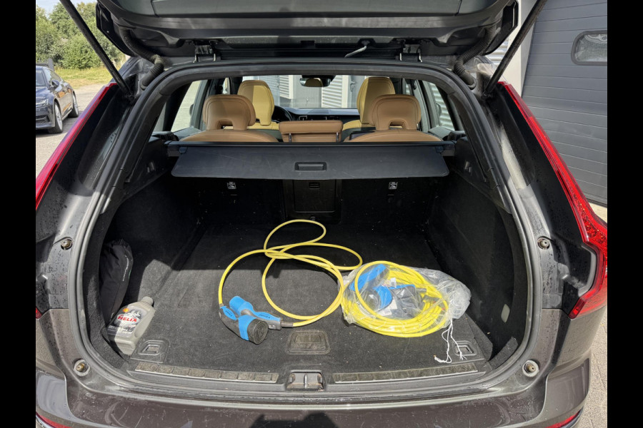 Volvo XC60 2.0 T8 Twin Engine AWD Inscription | Panoramadak | Camera | Stoelventilatie/Verwarming | Lederen Bekleding |