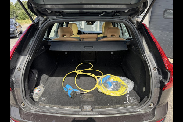 Volvo XC60 2.0 T8 Twin Engine AWD Inscription | Panoramadak | Camera | Stoelventilatie/Verwarming | Lederen Bekleding |