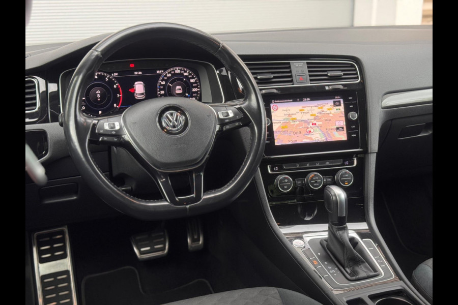 Volkswagen Golf 1.5 TSI Highline Business R Virtual/Blindspot/Camera