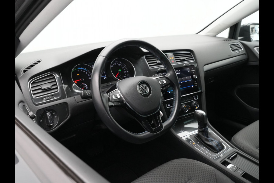Volkswagen e-Golf E-DITION Navigatie Pdc Acc 17'' Lm Velgen 218