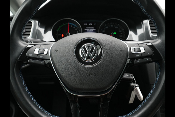 Volkswagen e-Golf E-DITION Navigatie Pdc Acc 17'' Lm Velgen 218