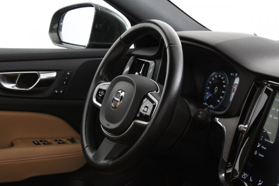 Volvo V60 2.0 T4 Inscription > 190pk/Memory/Leer/19inch/PINE GREY & Moritz Amber...