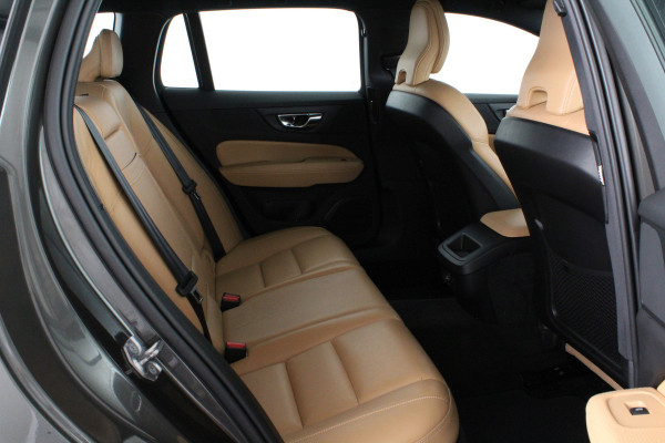 Volvo V60 2.0 T4 Inscription > 190pk/Memory/Leer/19inch/PINE GREY & Moritz Amber...