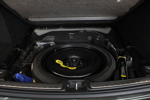 Volvo V60 2.0 T4 Inscription > 190pk/Memory/Leer/19inch/PINE GREY & Moritz Amber...