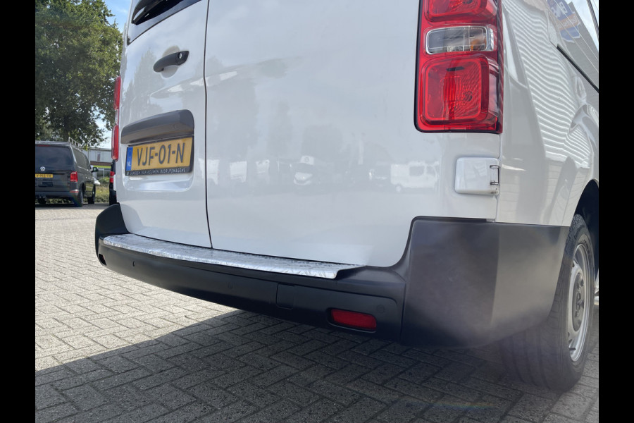 Opel Vivaro 2.0 CDTI 122pk L3H1 DC 6 persoons Edition / vaste prijs rijklaar € 20.950 ex btw / lease vanaf € 342 / euro 6 / bpm vrij / airco / cruise / navi / dubbele schuifdeur !