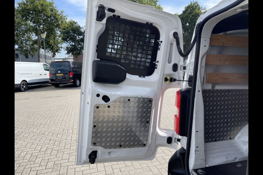 Opel Vivaro 2.0 CDTI 122pk L3H1 DC 6 persoons Edition / vaste prijs rijklaar € 20.950 ex btw / lease vanaf € 342 / euro 6 / bpm vrij / airco / cruise / navi / dubbele schuifdeur !