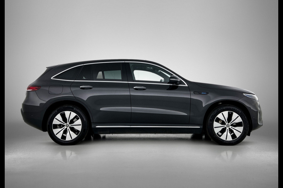 Mercedes-Benz EQC 400 4MATIC Luxury Line 80 kWh shuif/kantel dak | Navigatie | lichtmetalen velgen | Parking support met camera achter Inclusief 48 maanden Mercedes-Benz Certified garantie voor Europa.