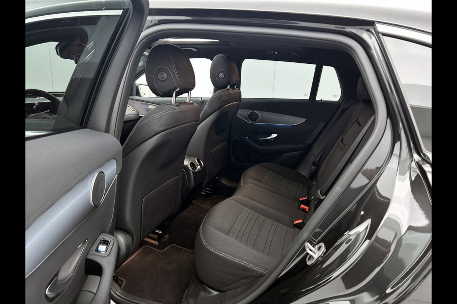 Mercedes-Benz EQC 400 4MATIC Luxury Line 80 kWh shuif/kantel dak | Navigatie | lichtmetalen velgen | Parking support met camera achter Inclusief 48 maanden Mercedes-Benz Certified garantie voor Europa.