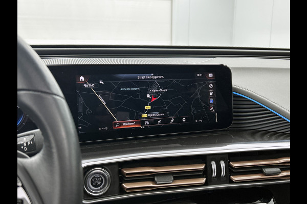 Mercedes-Benz EQC 400 4MATIC Luxury Line 80 kWh shuif/kantel dak | Navigatie | lichtmetalen velgen | Parking support met camera achter Inclusief 48 maanden Mercedes-Benz Certified garantie voor Europa.