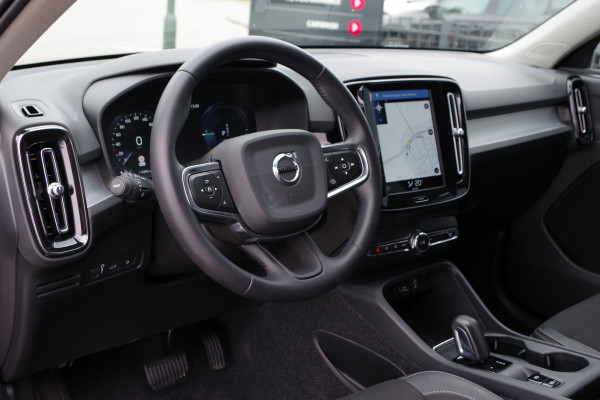 Volvo XC40 1.5 T5 Twin Engine 262 PK Momentum Pro PHEV, Carplay, Climate Control, Cruise Control, Camera