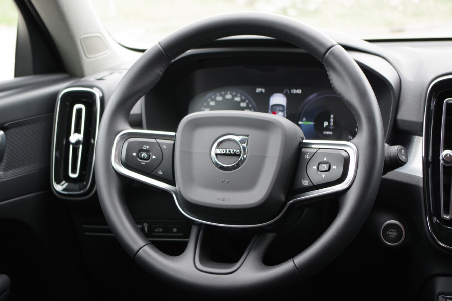 Volvo XC40 1.5 T5 Twin Engine 262 PK Momentum Pro PHEV, Carplay, Climate Control, Cruise Control, Camera