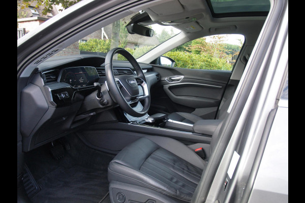 Audi e-tron 55 quattro Business edition Plus 95 kWh | Panoramadak | Camera | Apple Carplay | 51.000KM | NL-Auto |