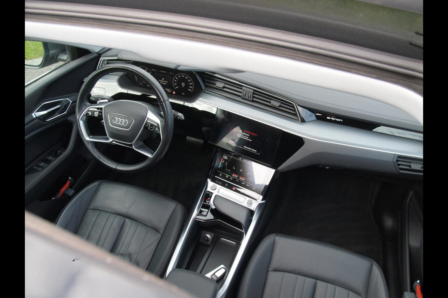 Audi e-tron 55 quattro Business edition Plus 95 kWh | Panoramadak | Camera | Apple Carplay | 51.000KM | NL-Auto |