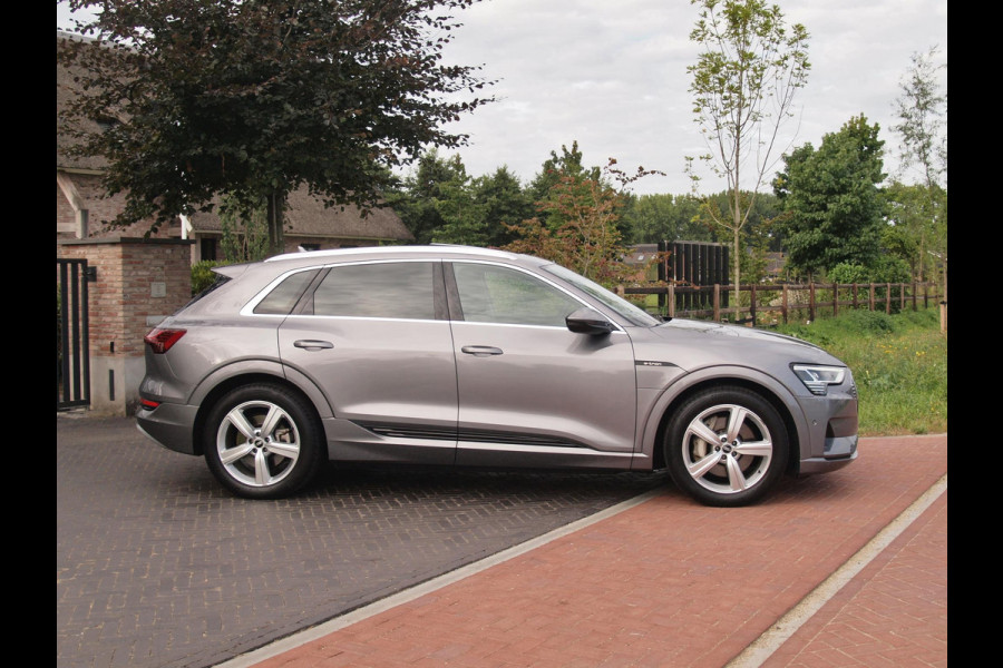 Audi e-tron 55 quattro Business edition Plus 95 kWh | Panoramadak | Camera | Apple Carplay | 51.000KM | NL-Auto |