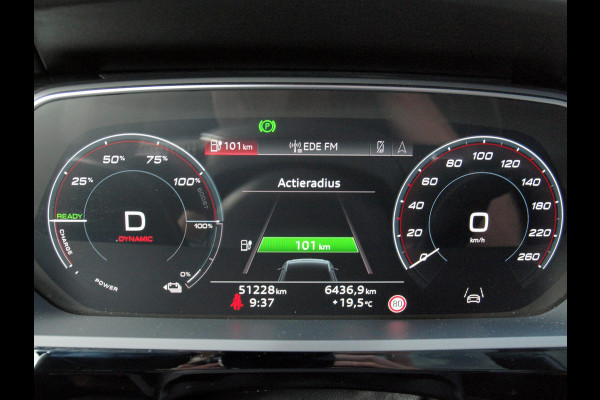 Audi e-tron 55 quattro Business edition Plus 95 kWh | Panoramadak | Camera | Apple Carplay | 51.000KM | NL-Auto |