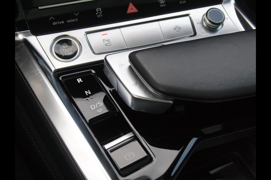 Audi e-tron 55 quattro Business edition Plus 95 kWh | Panoramadak | Camera | Apple Carplay | 51.000KM | NL-Auto |