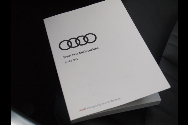 Audi e-tron 55 quattro Business edition Plus 95 kWh | Panoramadak | Camera | Apple Carplay | 51.000KM | NL-Auto |