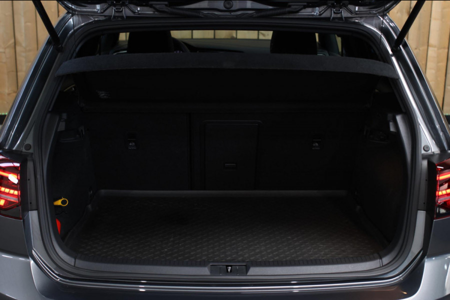 Volkswagen Golf 2.0 TSI 4Motion R *Akra*Pano*PPF*DCC*Dynaudio*Dealer onderhouden*